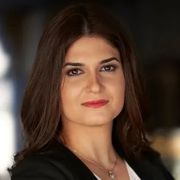 Sarvi Safai | سروناز صفایی Sarvi Safai